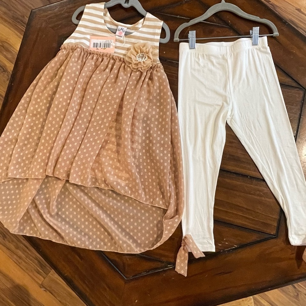 Brand new with tags boutique clean out Seaside Sunset Bow Legging Set